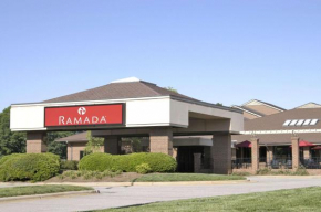  Ramada by Wyndham Raleigh  Роли